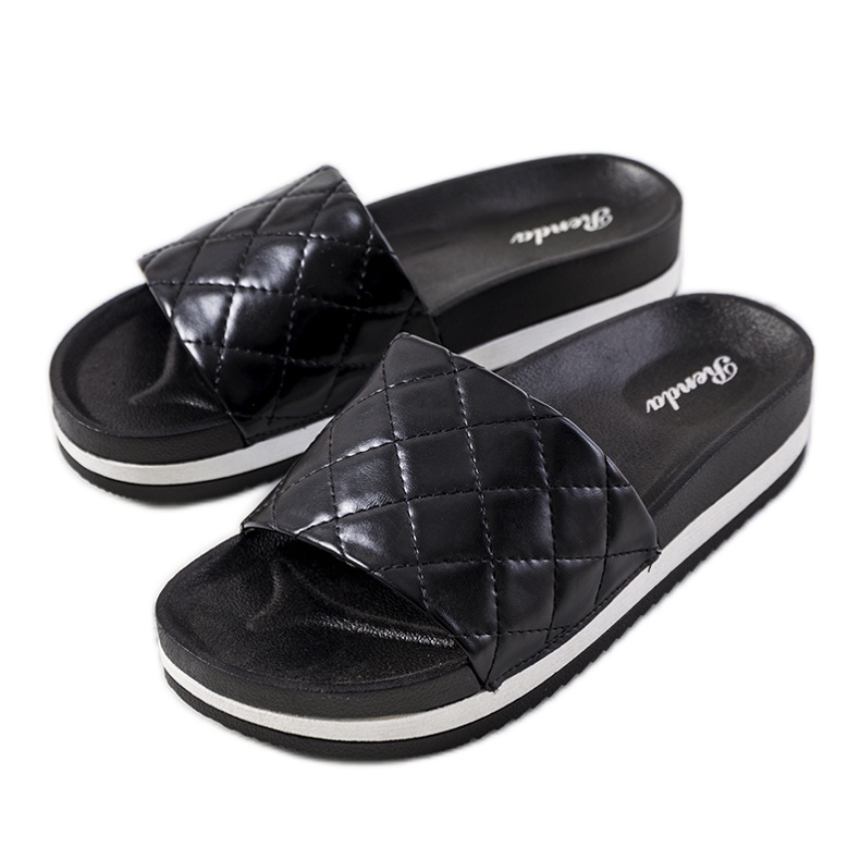 Babuchas Hassell negras acolchadas negro