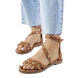 Sandalias marrón con tachuelas Krolt Sandalias marrón con tachuelas Krolt