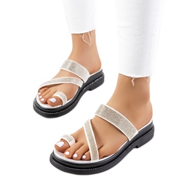 Sandalias blancas en la plataforma Ossel blanco