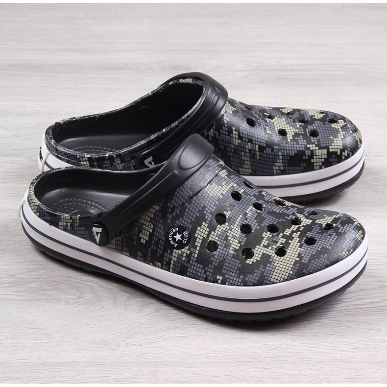 Pantuflas American Club M AM579A camuflaje negro