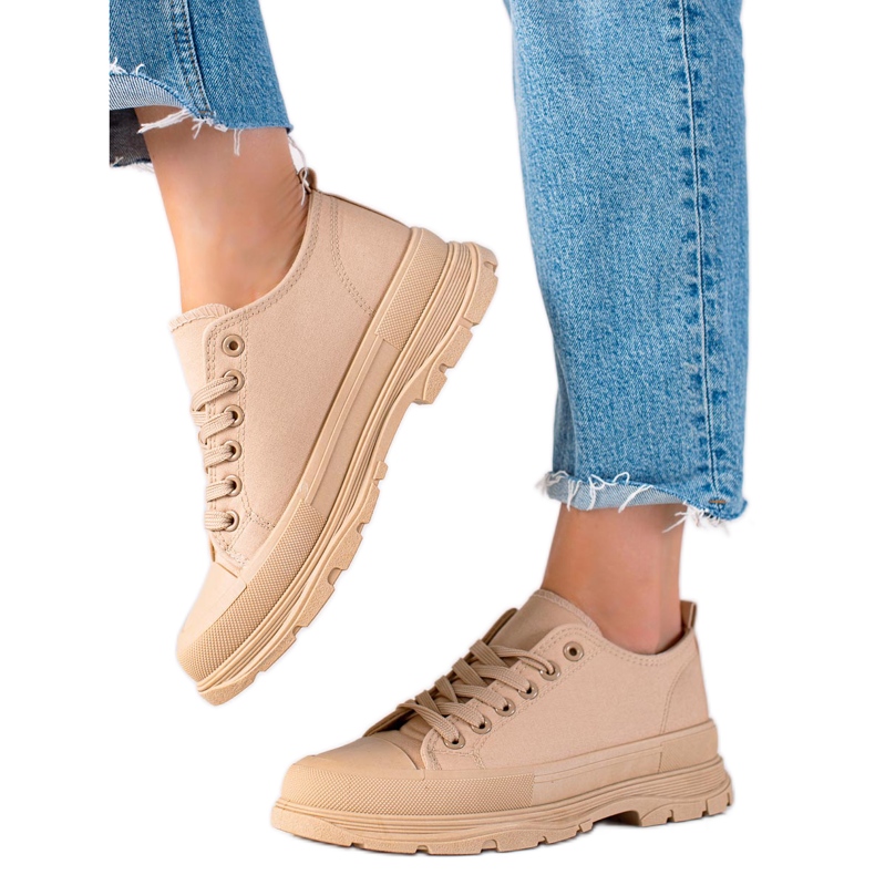 SHELOVET Zapatillas en la plataforma beige