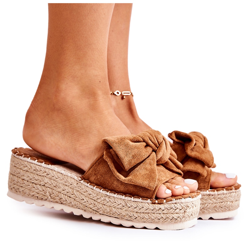 PG2 Pantuflas De Mujer En Una Cuña Con Lazo, Marrón Tayla