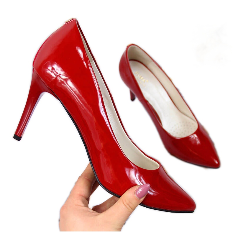 Zapatos de tacón sobre un stiletto Juma lacado en rojo