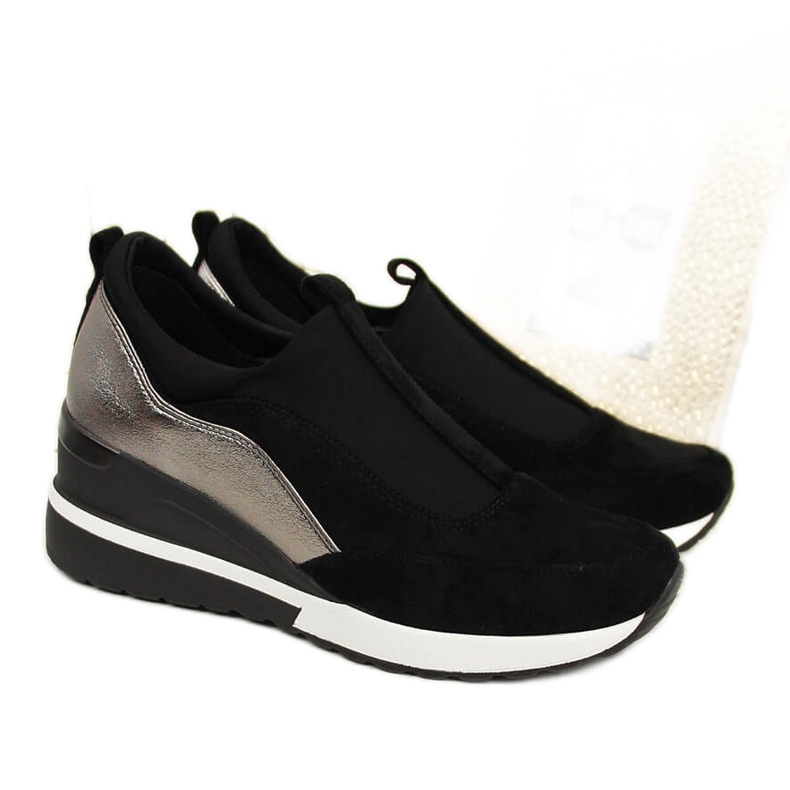 Deportivas cuña mujer negro y plata Vinceza