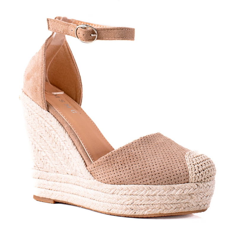 SHELOVET Alpargatas en sandalias de cuña beige SHELOVET Alpargatas en sandalias de cuña beige