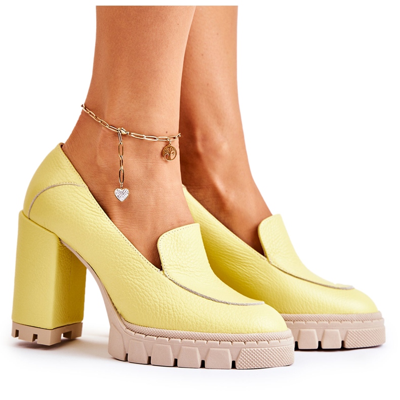 PA2 Bombas de moda en una plataforma amarilla masiva de Margott amarillo