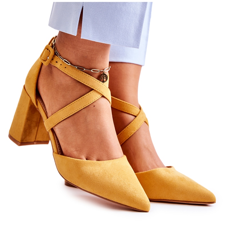 FB1 Sandalias de moda en una barra Sinari amarilla amarillo