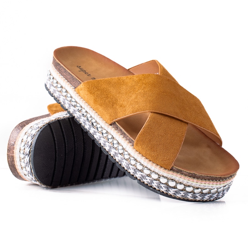 SHELOVET Zapatillas de moda en la plataforma marrón