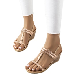 Sandalias cuña Belma dorado rosa