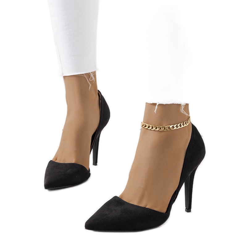 Tacones negros con recortes decorativos Nasmah