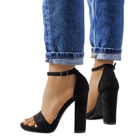 Sandalias negras en el puesto de Karida. negro Sandalias negras en el puesto de Karida. negro