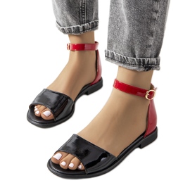 Sandalias lacadas en rojo y negro de Besselsen