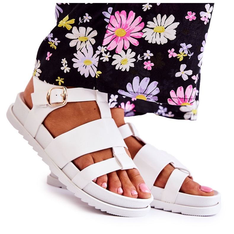 Sandalias de cuero en la plataforma blanca de Tessy blanco
