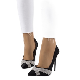 Los tacones negros de Steven