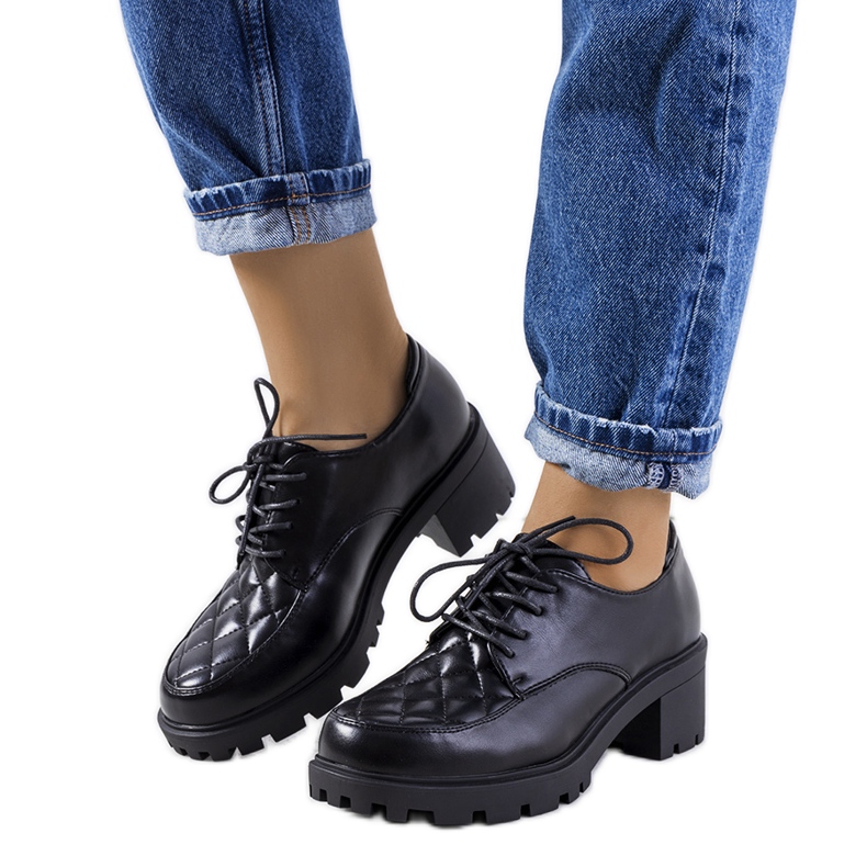 Zapatos de tacón negros de Landra.