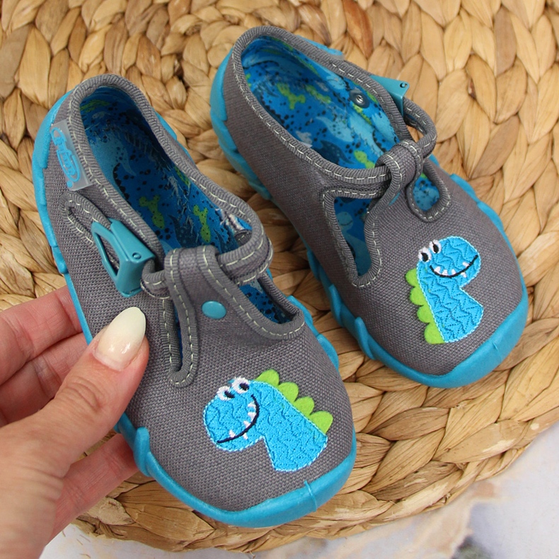 Zapatillas casa niño hebilla con dinosaurio Befado gris
