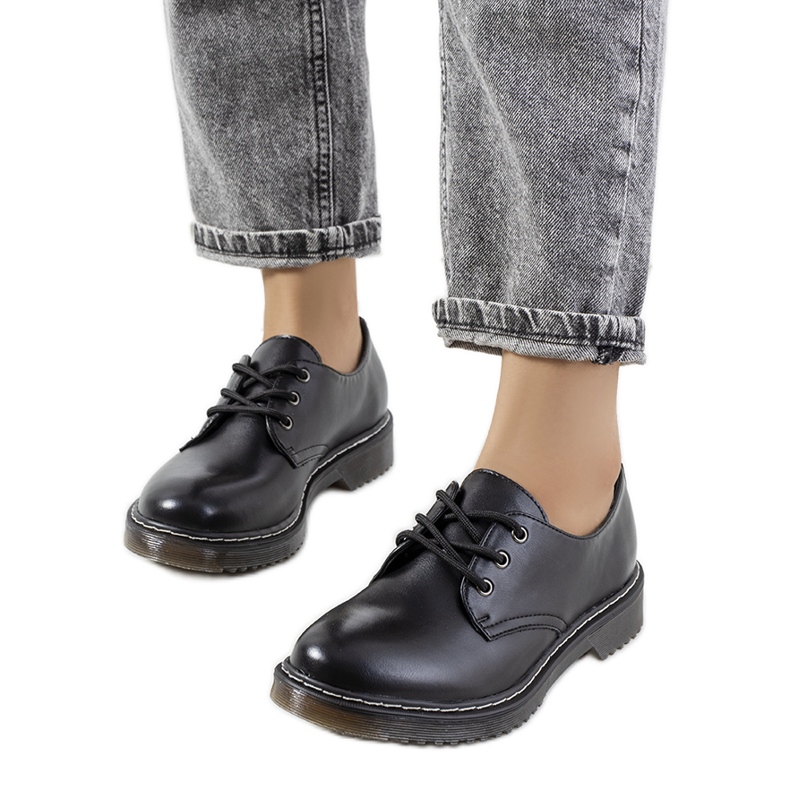 Zapatos negros de mujer de Doorla Zapatos negros de mujer de Doorla