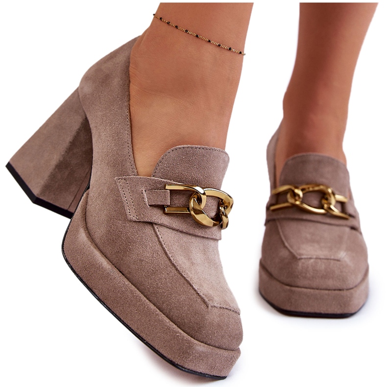 Zapatos De Salón De Ante Con Cadena Decorativa Laura Messi 2444 Marrón Claro beige