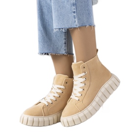 Zapatillas beige en la plataforma Christal