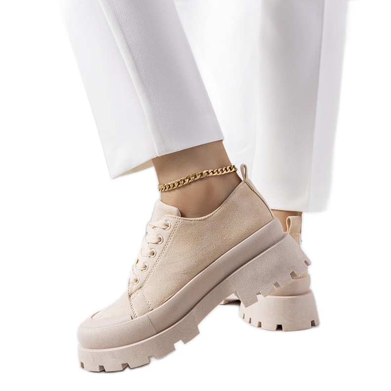 BM Zapatillas beige en la plataforma Dearth