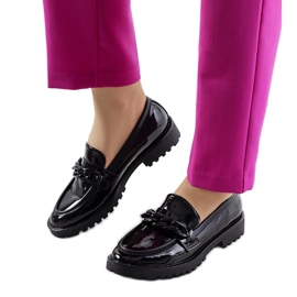 Zapatos lacados en negro de Zezag