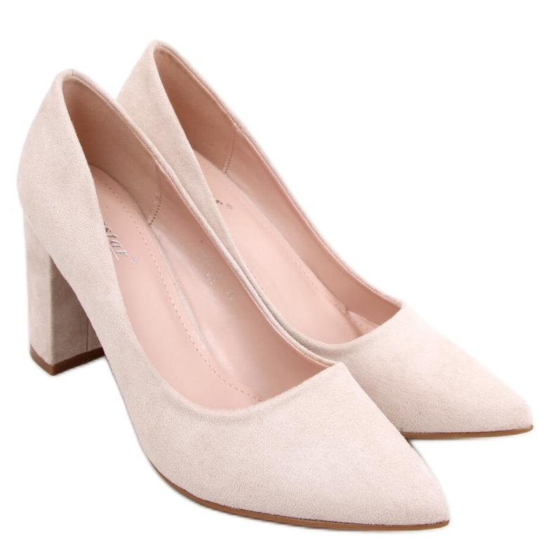 Bombas en el poste de Aria Beige