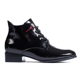 Botas lacadas con cordones de W. Potocki negro