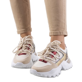 Zapatillas beige de Amarillo dorado