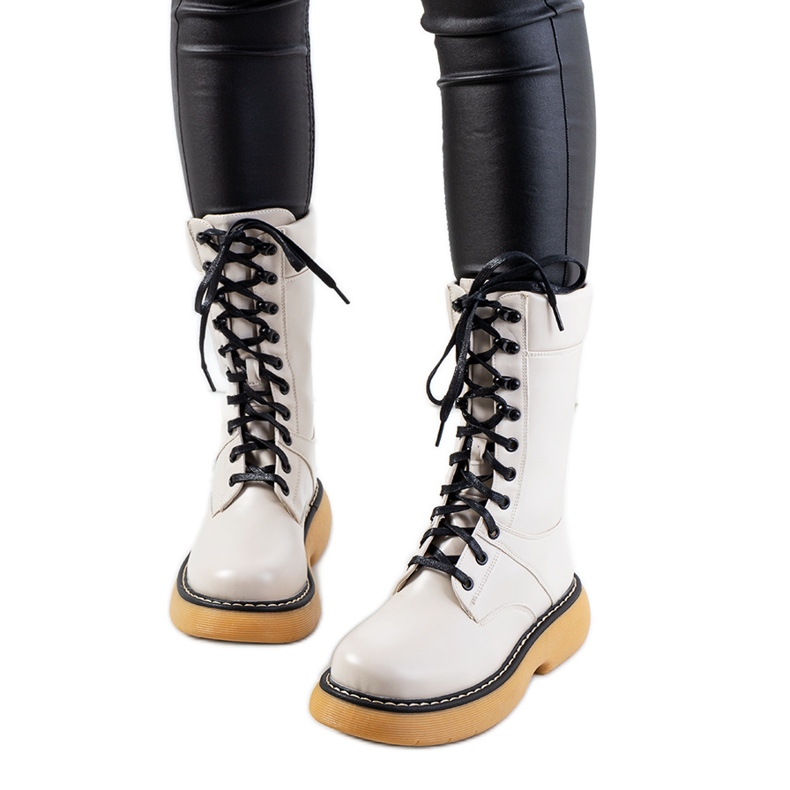 Botas beige de Redel Botas beige de Redel