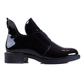 Botas bajas de mujer Vinceza fabricadas en charol negro