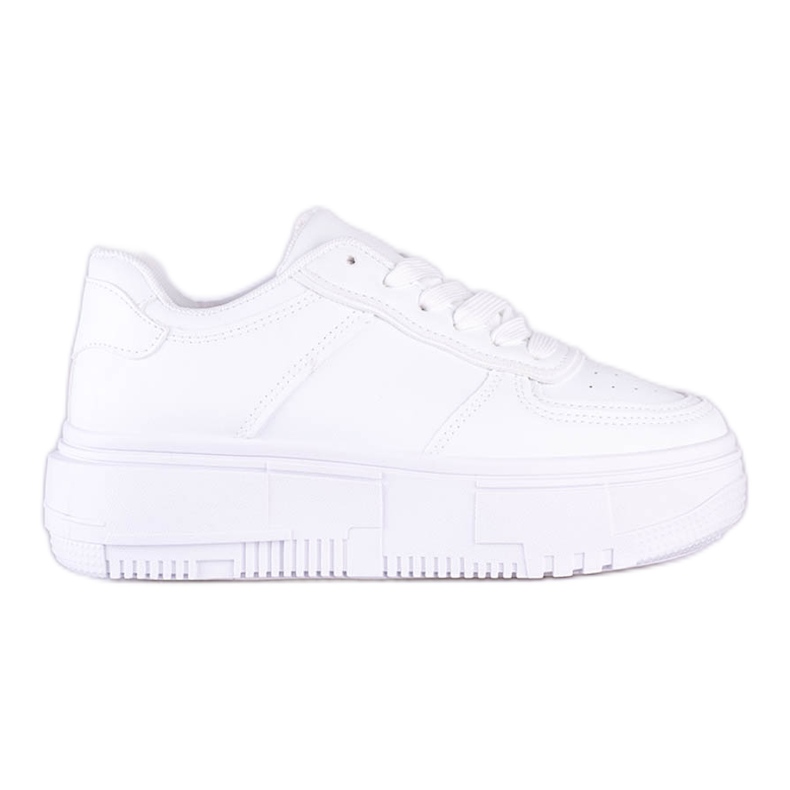 Zapatillas deportivas de mujer Shelovet blancas en la plataforma. blanco
