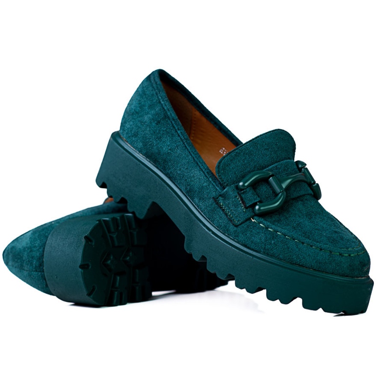 Mocasines de mujer de moda en la plataforma Vinceza verde.