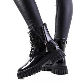 Botas Inark lacadas en negro