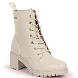 Botas en el poste, con aislamiento beige Vinceza