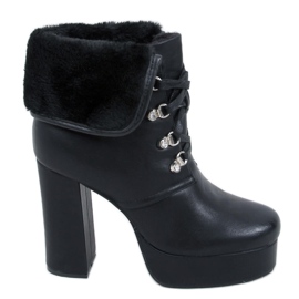 PA1 Botines negros con plataforma Evelyn
