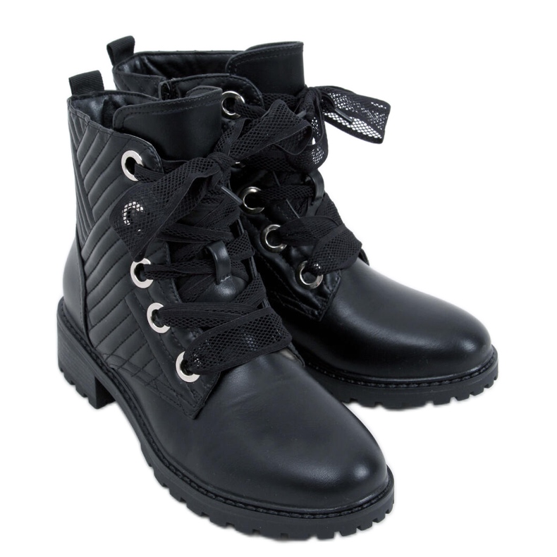 Botines Nagini negros con cordones
