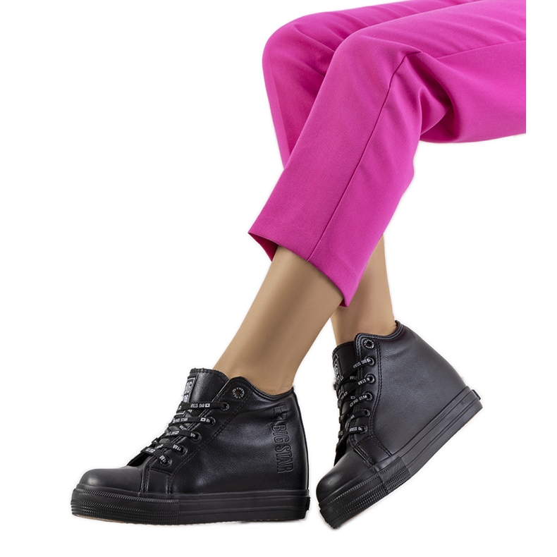Zapatillas negras en la cuña Big Star EE274127 negro