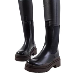 Botas negras con suela marrón Nester negro