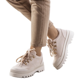 Zapatos Lowa beige de mujer