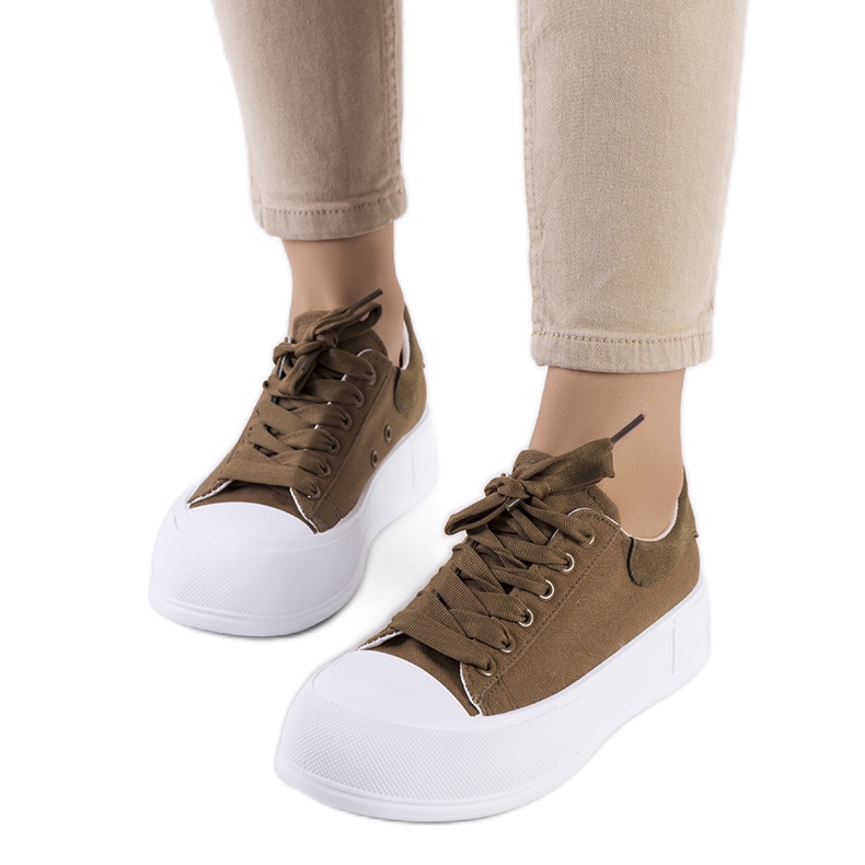 Zapatillas verdes en la plataforma Kilkenny Zapatillas verdes en la plataforma Kilkenny