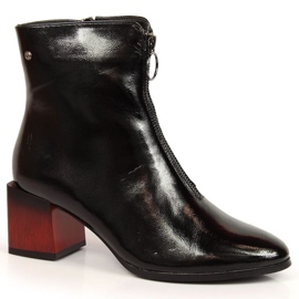 Botas con aislamiento lacadas en un talón decorativo Potocki W WOL98 negro