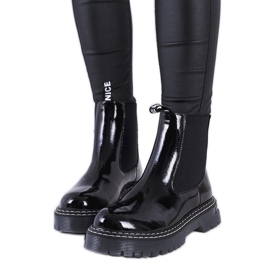 Botines Chelsea lacados en negro de Vido
