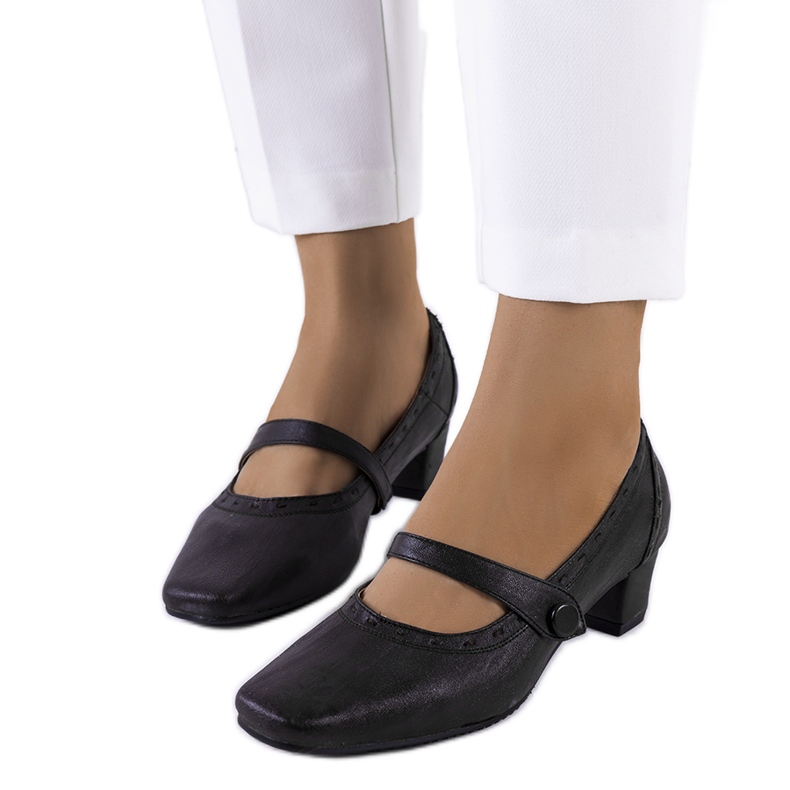Zapatos de salón marrón oscuro con correa Cilka