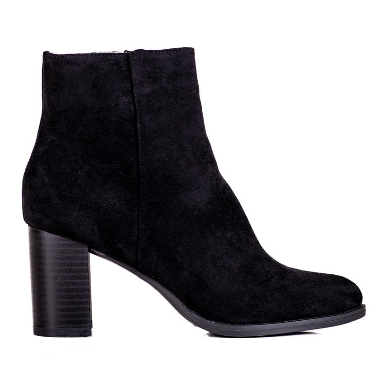 Botas negras de mujer en el puesto Shelovet fabricadas en ante ecológico negro