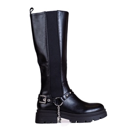 Botas de mujer de moda. negro