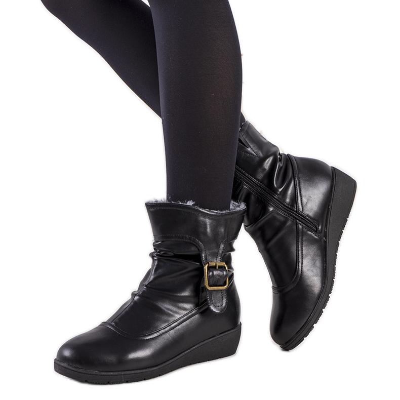Botines cuña negros con hebilla Slater
