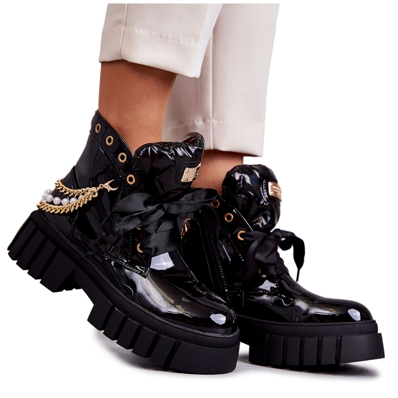 Botas Calientes Lacadas Con Cadena Negro Karoline
