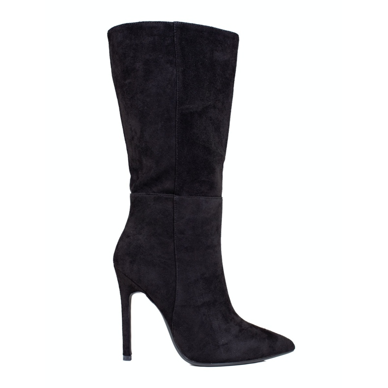 Botas negras de tacón para mujer. negro