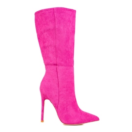 Botas de mujer en un pin Shelovet rosa. rosado