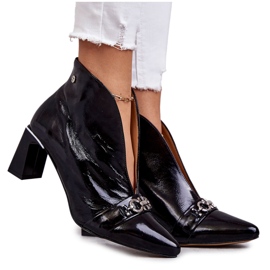 Botas de cuero en un poste Maciejka Negro 05262-01